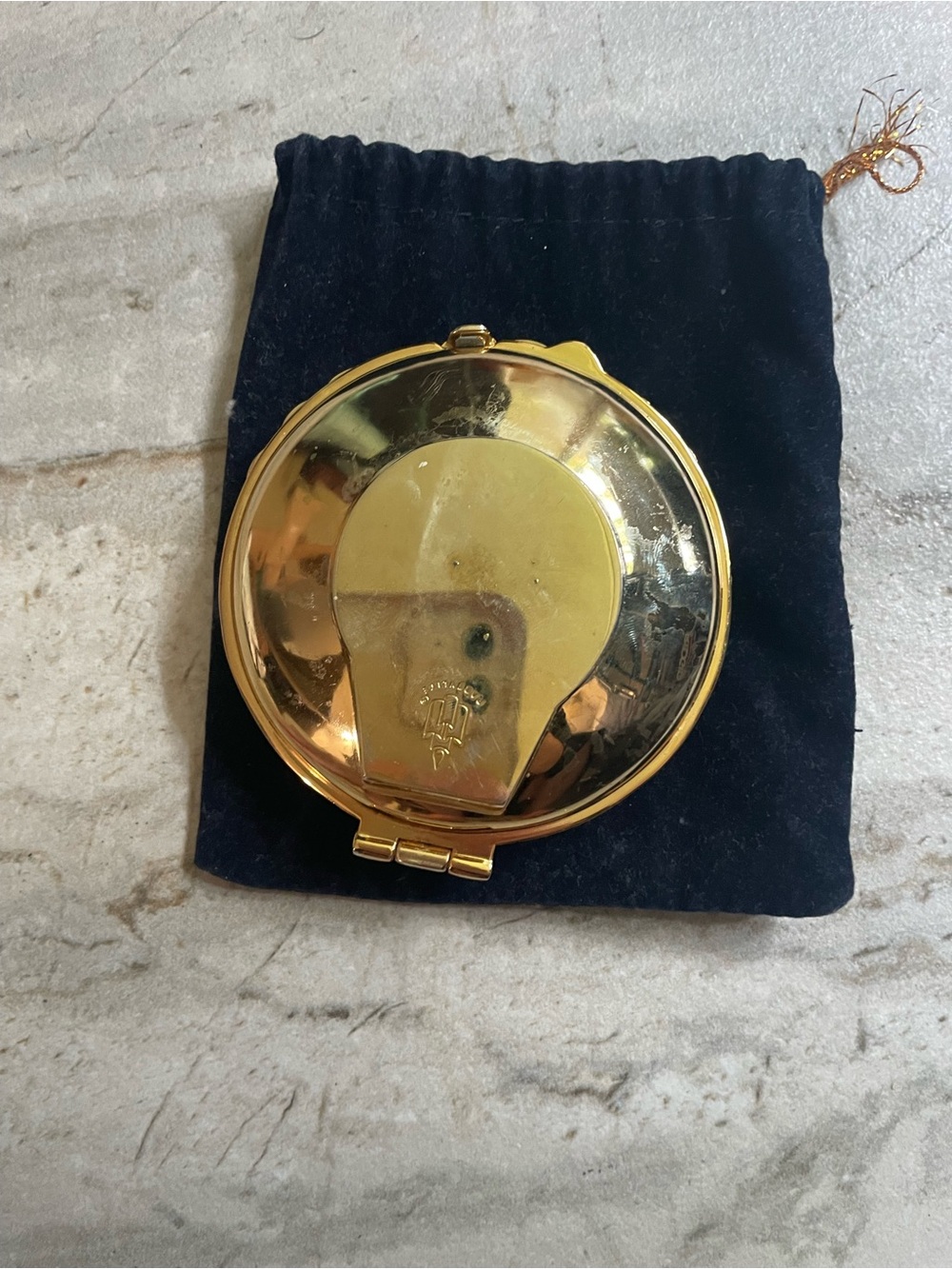 PartyLite Gold travel tea light holder with pouch - Picture 2 of 4